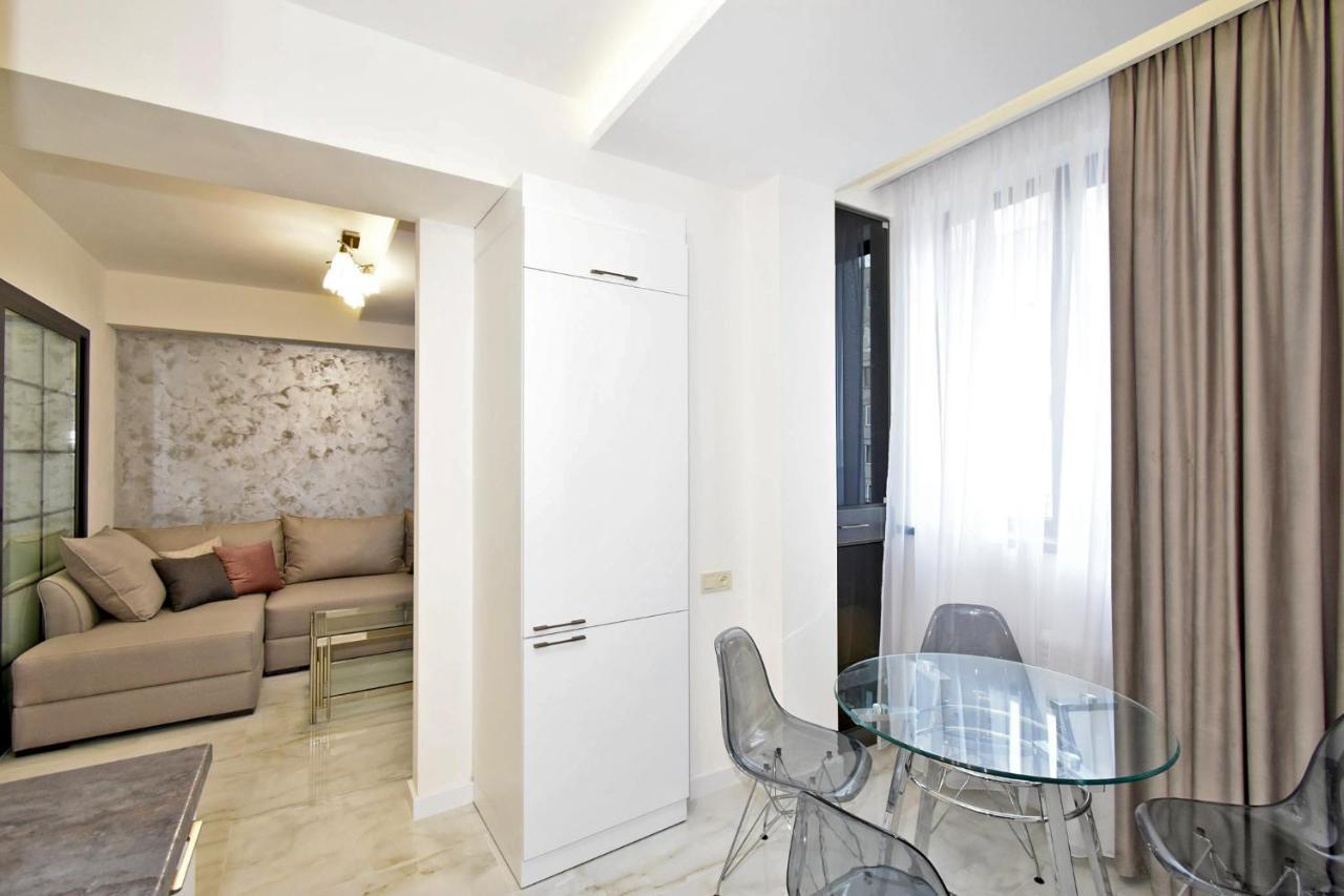Apart House In Centr Koghbaci Strit Erévan Extérieur photo