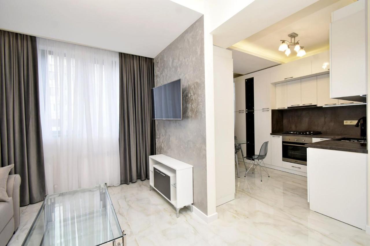 Apart House In Centr Koghbaci Strit Erévan Extérieur photo